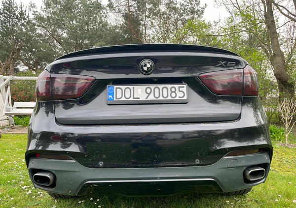 BMW X6 cena 155000 przebieg: 104000, rok produkcji 2016 z Piaski małe 191